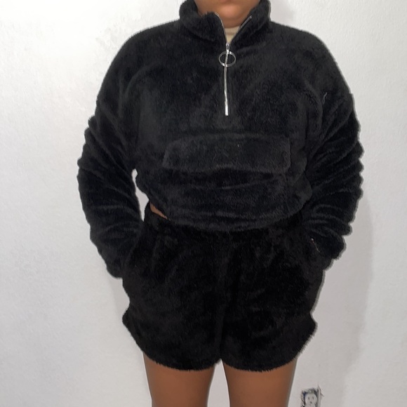 The cute and fun comfy set from Shein! Size: Small in black - Picture 2 of 3